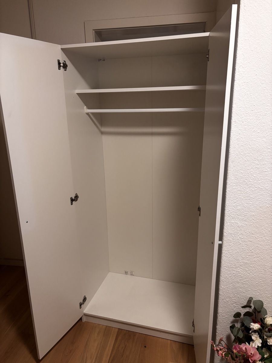 Armadi: IKEA KLEIDERSCHRANK WEISS – Usato da Bern venduto da ach_k57d 1