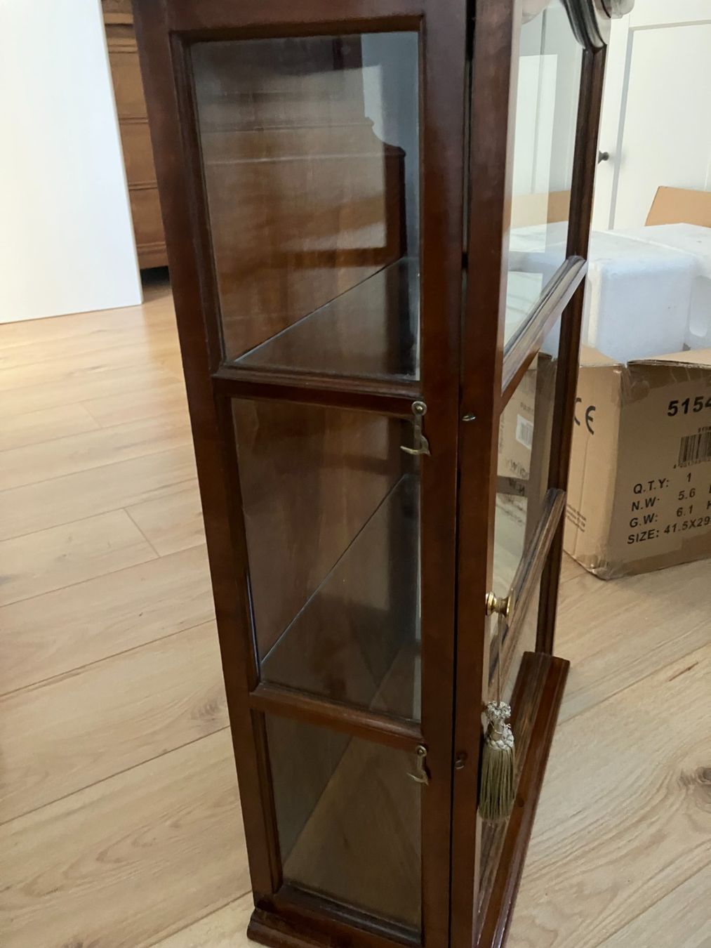 Vitrines: Vitrine – D'occasion à Lengnau AG par Mard 1
