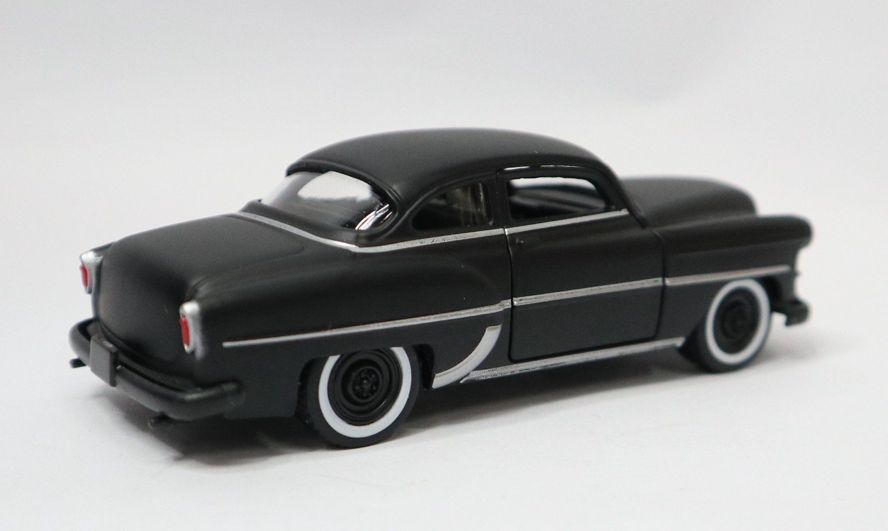 Maisto Modellini d'auto: 1953 Chevrolet Custom 1:43 neu – Nuovo (secondo la descrizione) da Eschenbach SG venduto da Astalavista 1