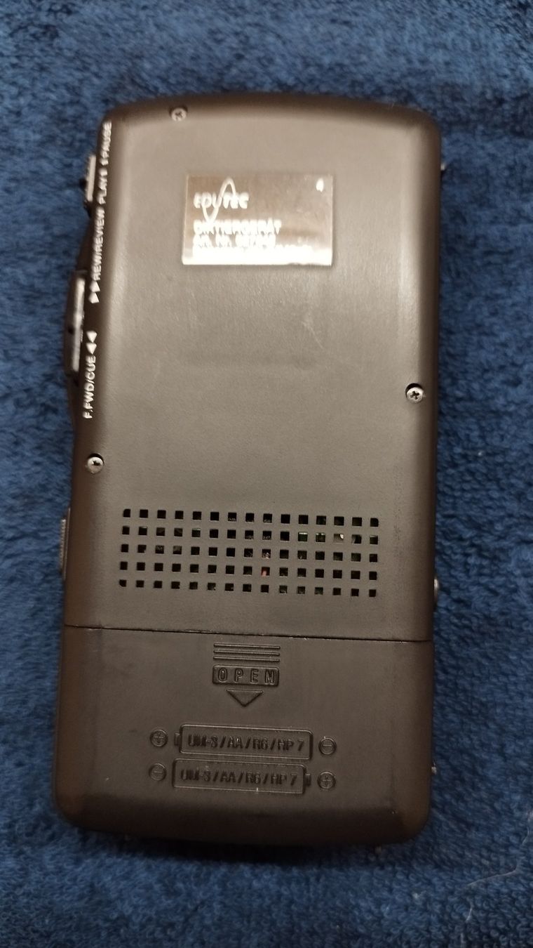 Enregistreurs: Micro Cassette Recorder / Diktiergerät – D'occasion à Zollikofen par Reiterglueck 1