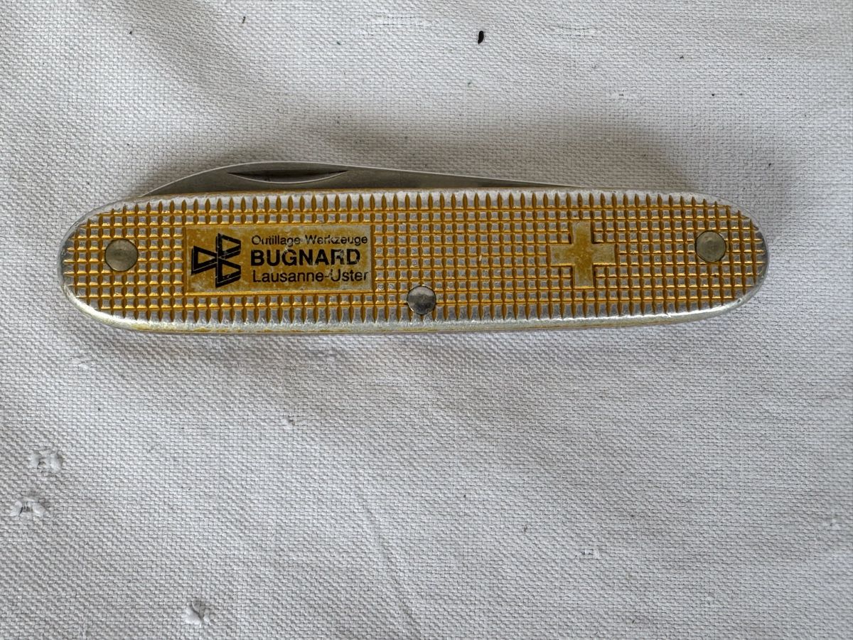 Victorinox Coltelli tascabile: Couteau  BUGNARD Lausanne Sackmesser Victorinox – Usato da GRAND - LANCY venduto da petitpain67