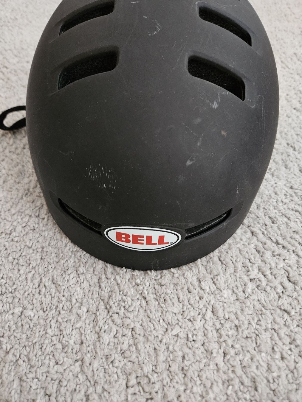Bell Helme: Bell Helm, Grösse M (54-59cm), Schwarz – Gebraucht aus Schaffhausen von GreenApple212