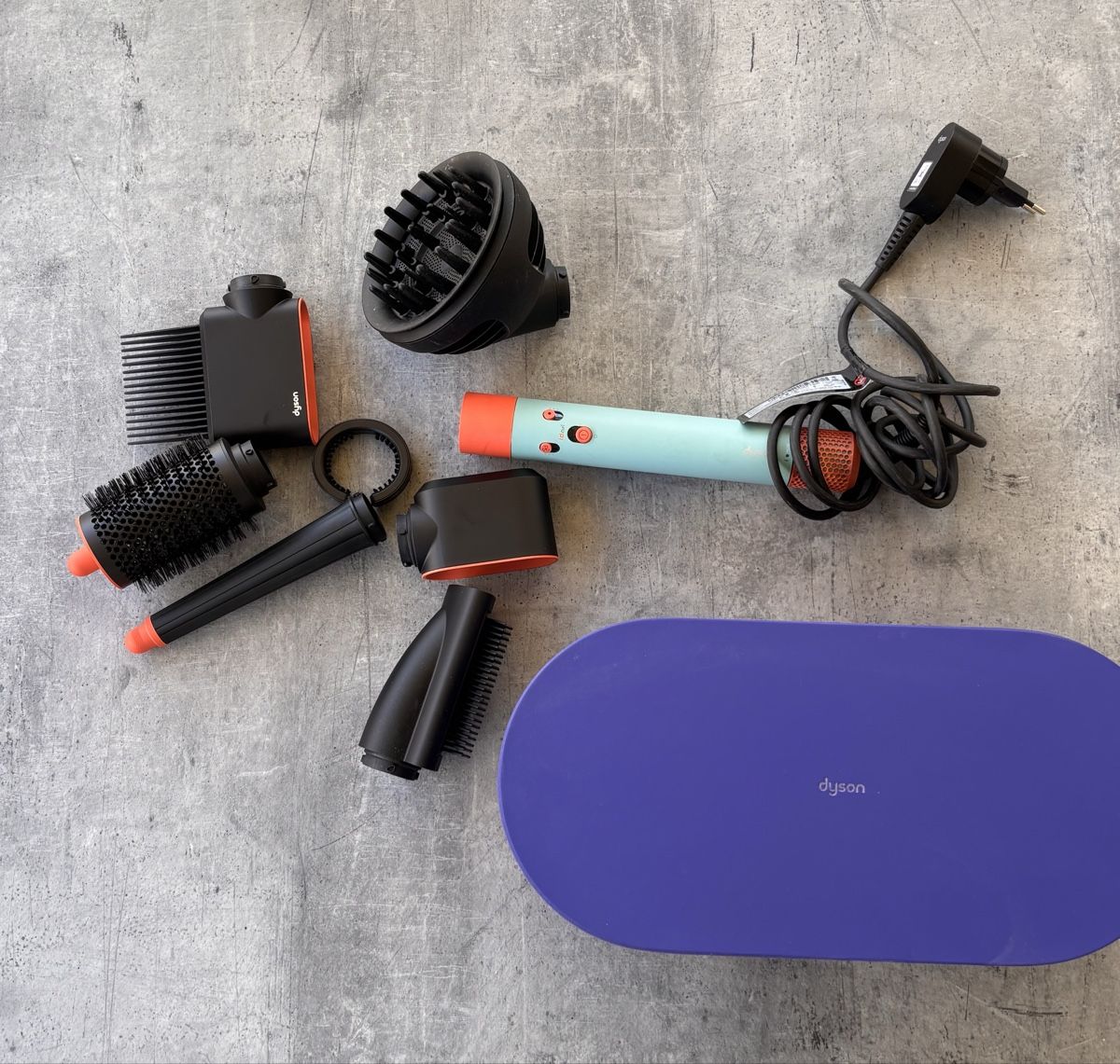 Dyson Sèche-cheveux: Dyson Airwrap i.d. Curly+Coily – D'occasion à Möriken AG par rsant