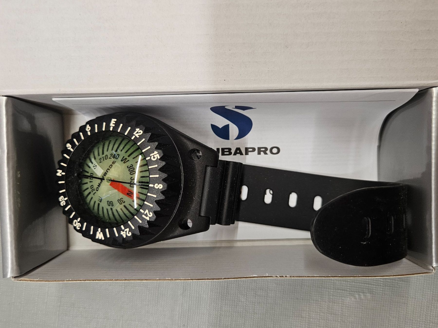 GPS & Messgeräte: Taucherkompass SCUBAPRO schwarz neuwertig – Neu und originalverpackt aus St.Gallenkappel von RocknSkull