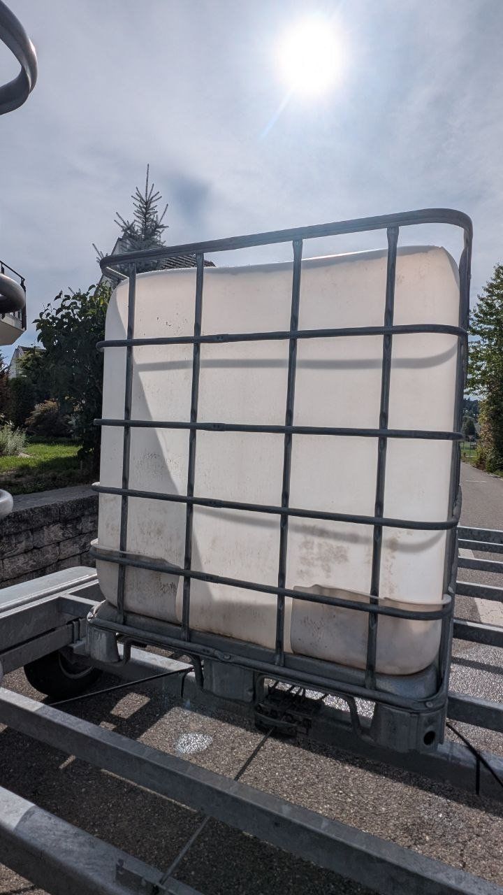 Abbeveratoi e trogoli: IBC Wassertank 1000l Wasserbehälter Regenwassertank – Usato da Wettingen venduto da ray_boccia 3