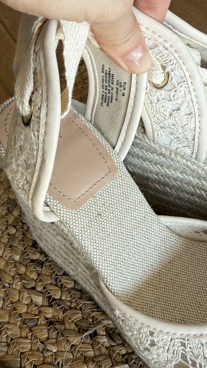 Scarpe da donna: New !!! HM sandals – Usato da Cham venduto da Ezhdoll 2