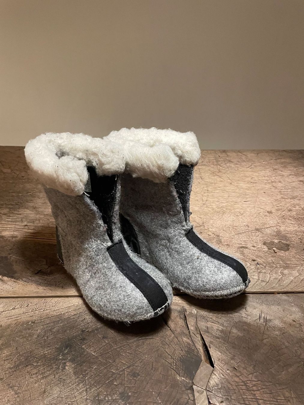 Sorel Scarpe per ragazzi: Sorel Winterstiefel, Grösse 27, Schwarz – Usato da Zuoz venduto da ViRuFu 2