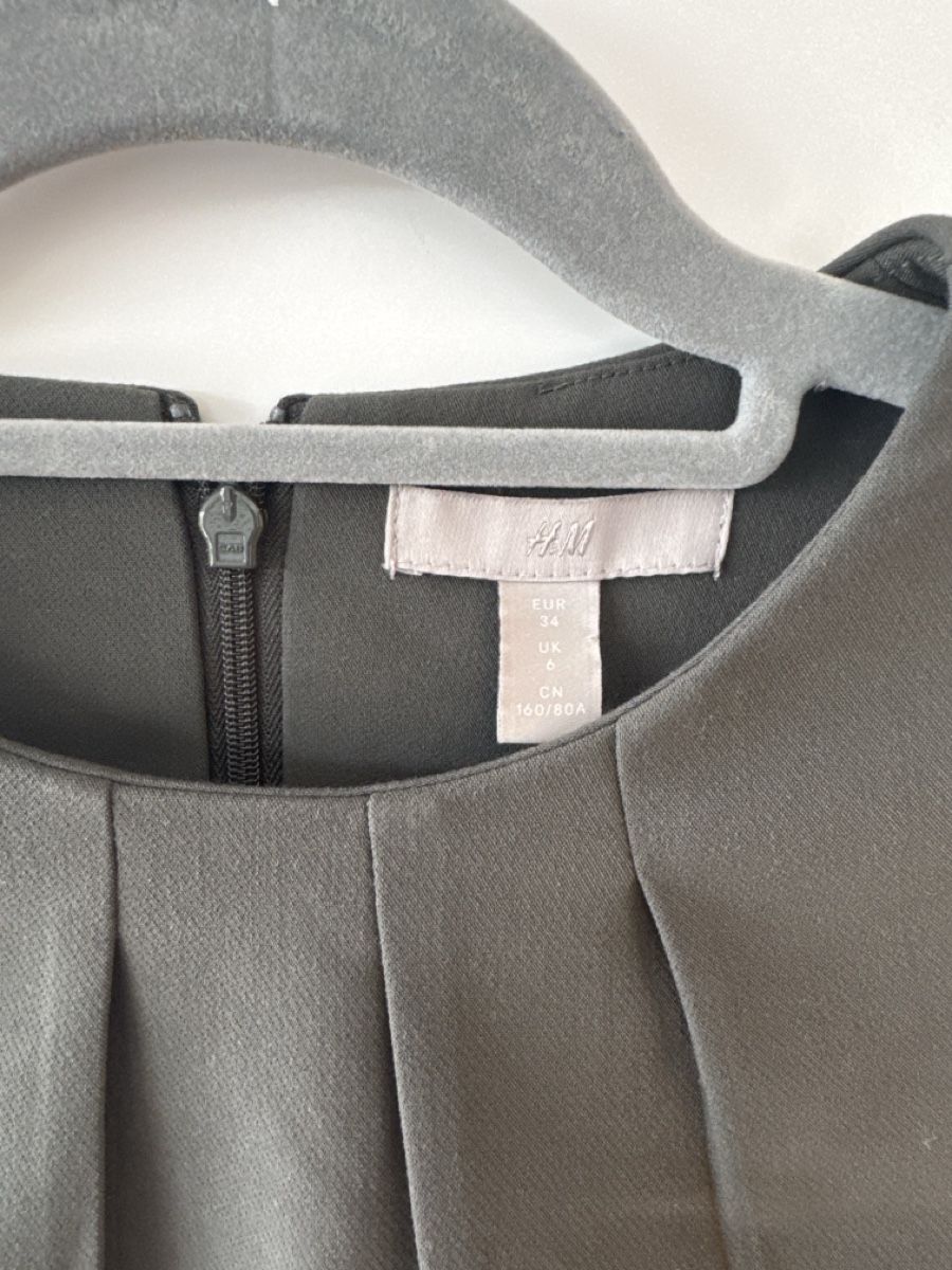 H&M Vestiti: H&M Kleid Gr. 34 anthrazit/olivgrün – Nuovo (secondo la descrizione) da Winterthur venduto da MiliB. 1
