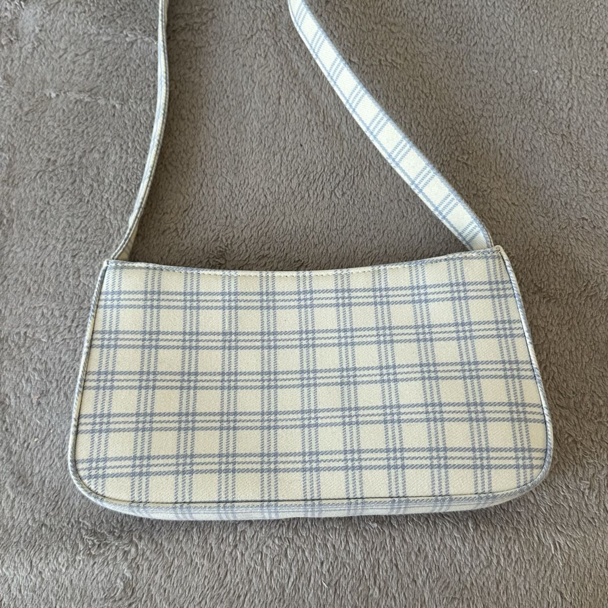 Brandy Melville Taschen für Damen: Brandy Melville Squared Floral Handbag – Neu (gemäss Beschreibung) aus Givisiez von dor_xb9k 2