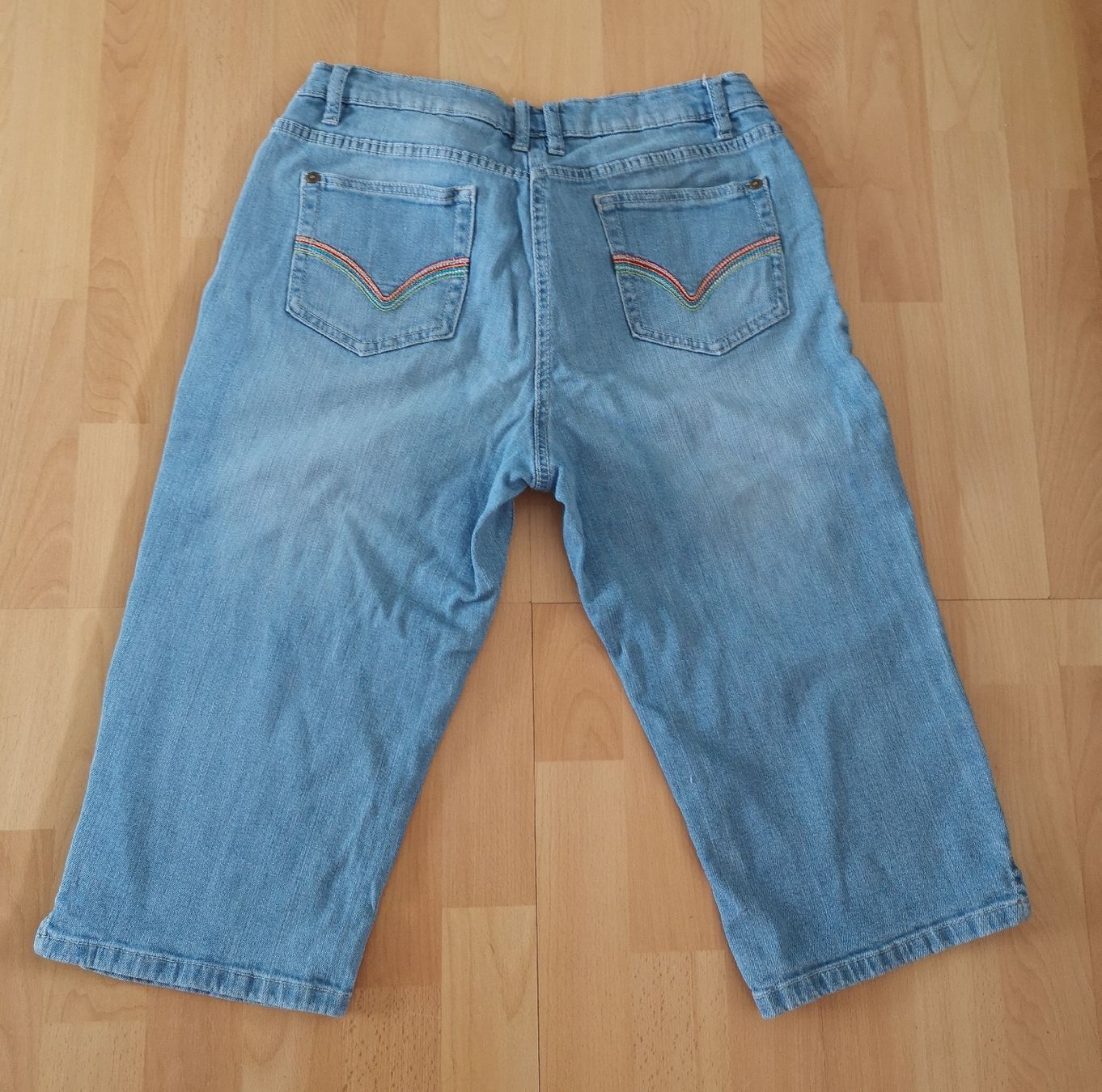 Jeans: 3/4 Jeanshose  Gr. 42 - bpc - Spendenaktion – Nuovo (secondo la descrizione) da Unterkulm venduto da Beljasch 1