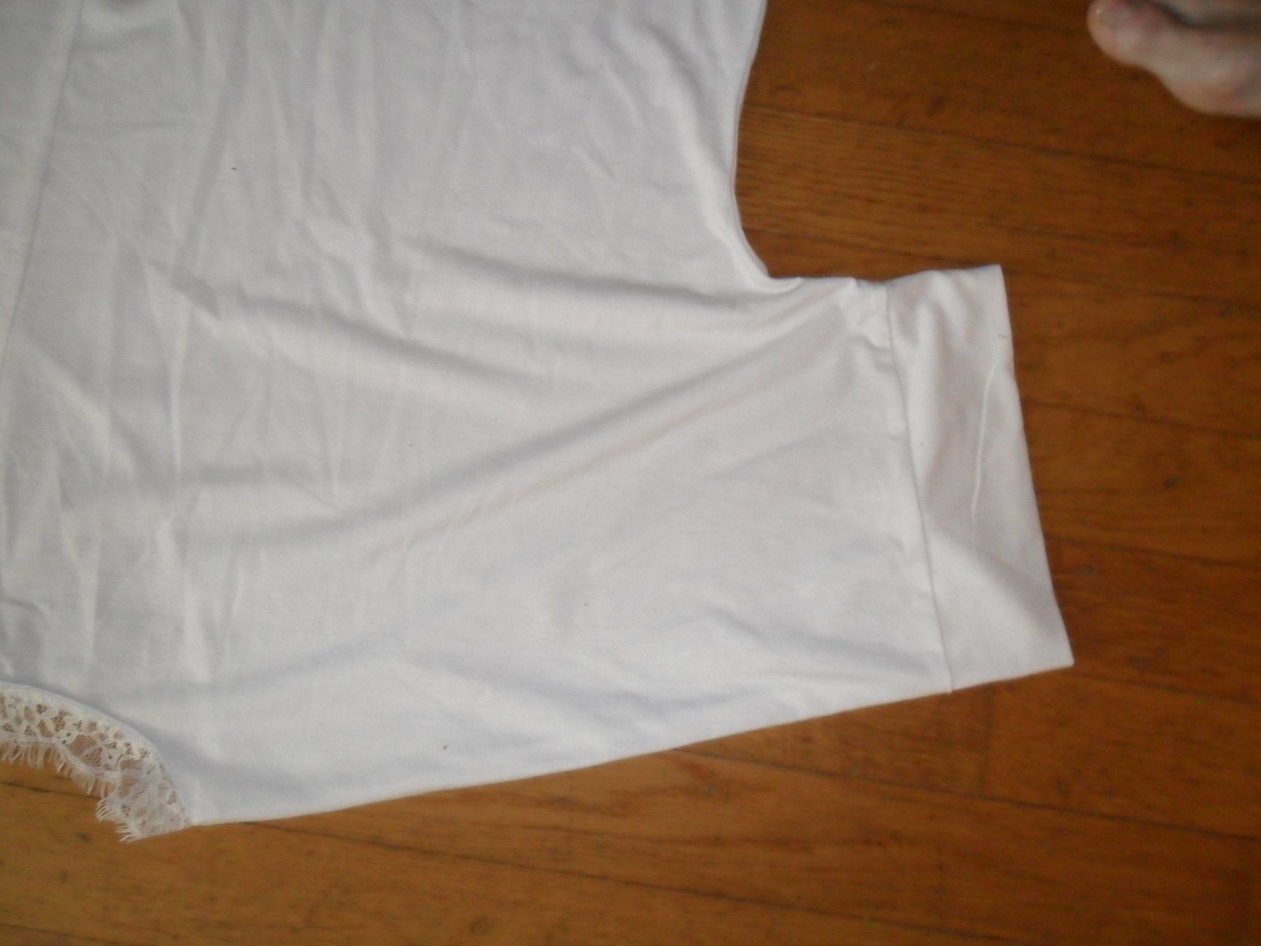 T-shirts: weisse S-Shirt gr. 5xL – D'occasion à Dübendorf par Mobu4 1
