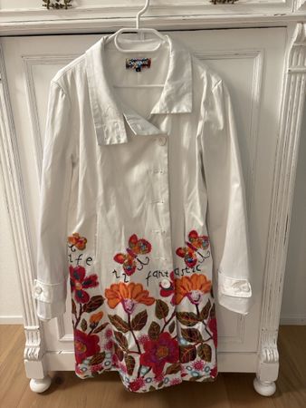 Sommerliche Desigual Jacke mit Blumenmuster, Grösse 46