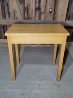 Tisch aus Massivholz, Beistelltisch mit Schublade