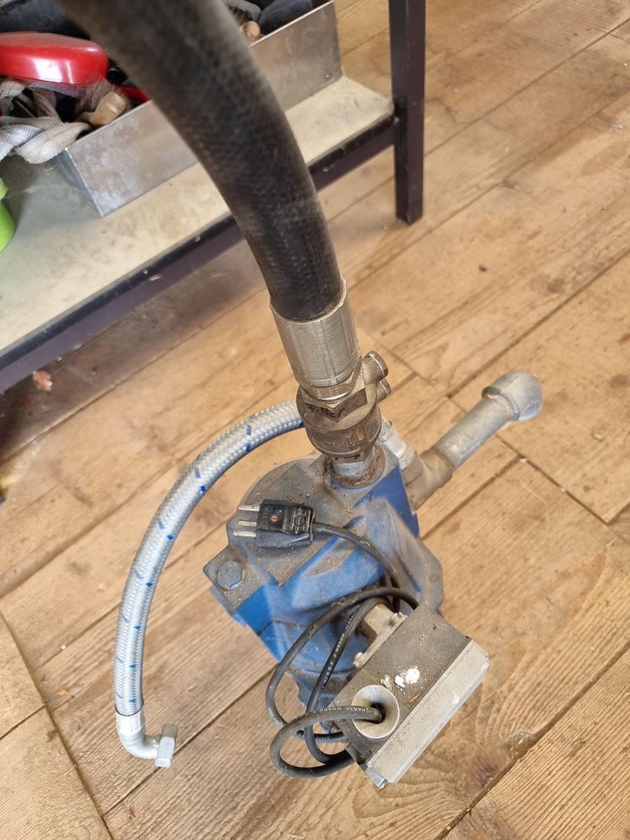 Pompe & Parti di ricambio: Druckpumpe  – Usato da Plasselb venduto da MatthD 1