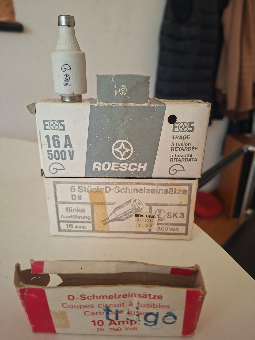 Alimentazione elettrica: Schmelzsicherungen – Nuovo (secondo la descrizione) da Zürich venduto da rohner