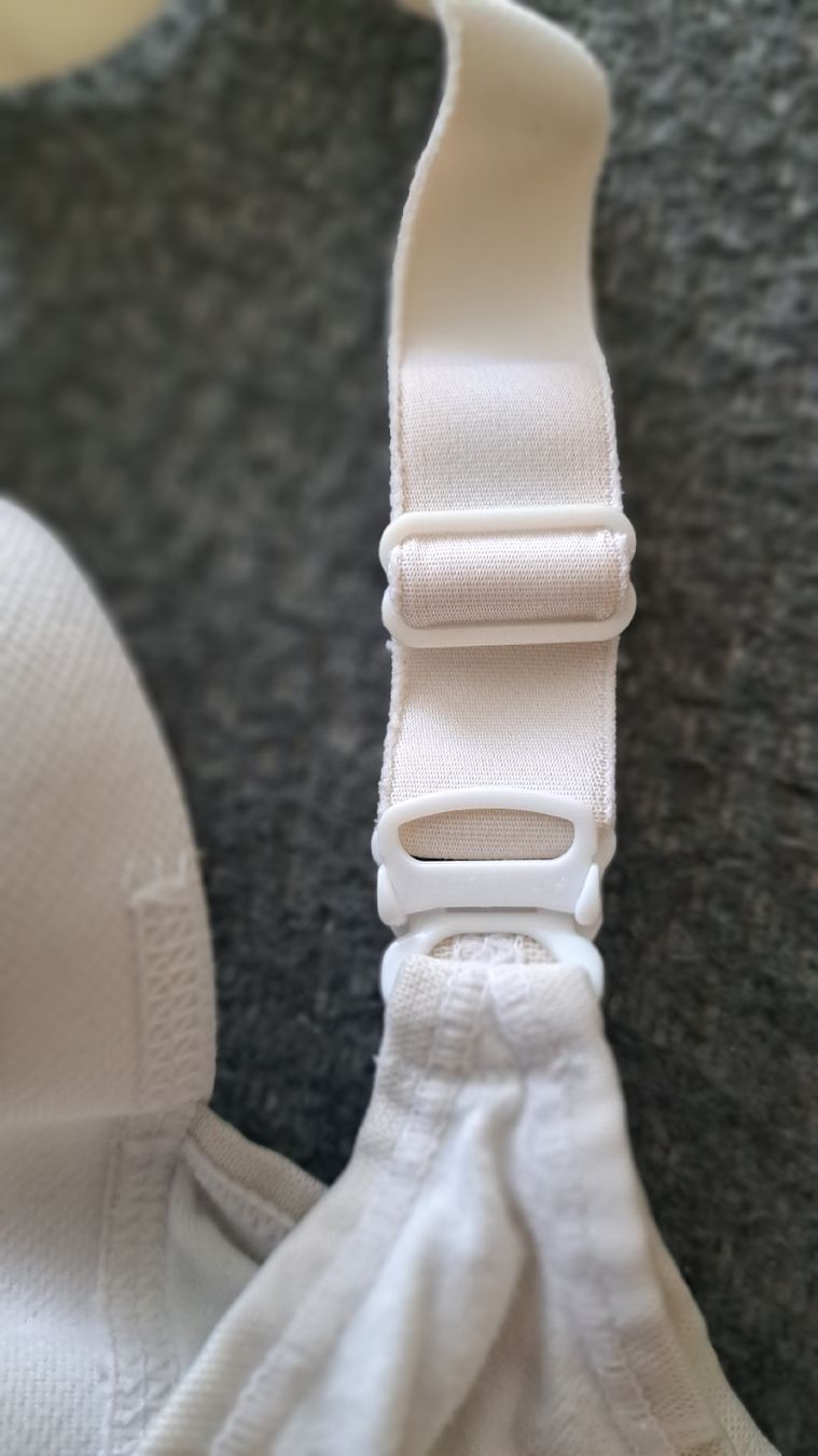 Sonstige Unterwäsche: Still-BH, Grösse ca 70B, Weiss. – Gebraucht aus Riehen von Chimpara 1