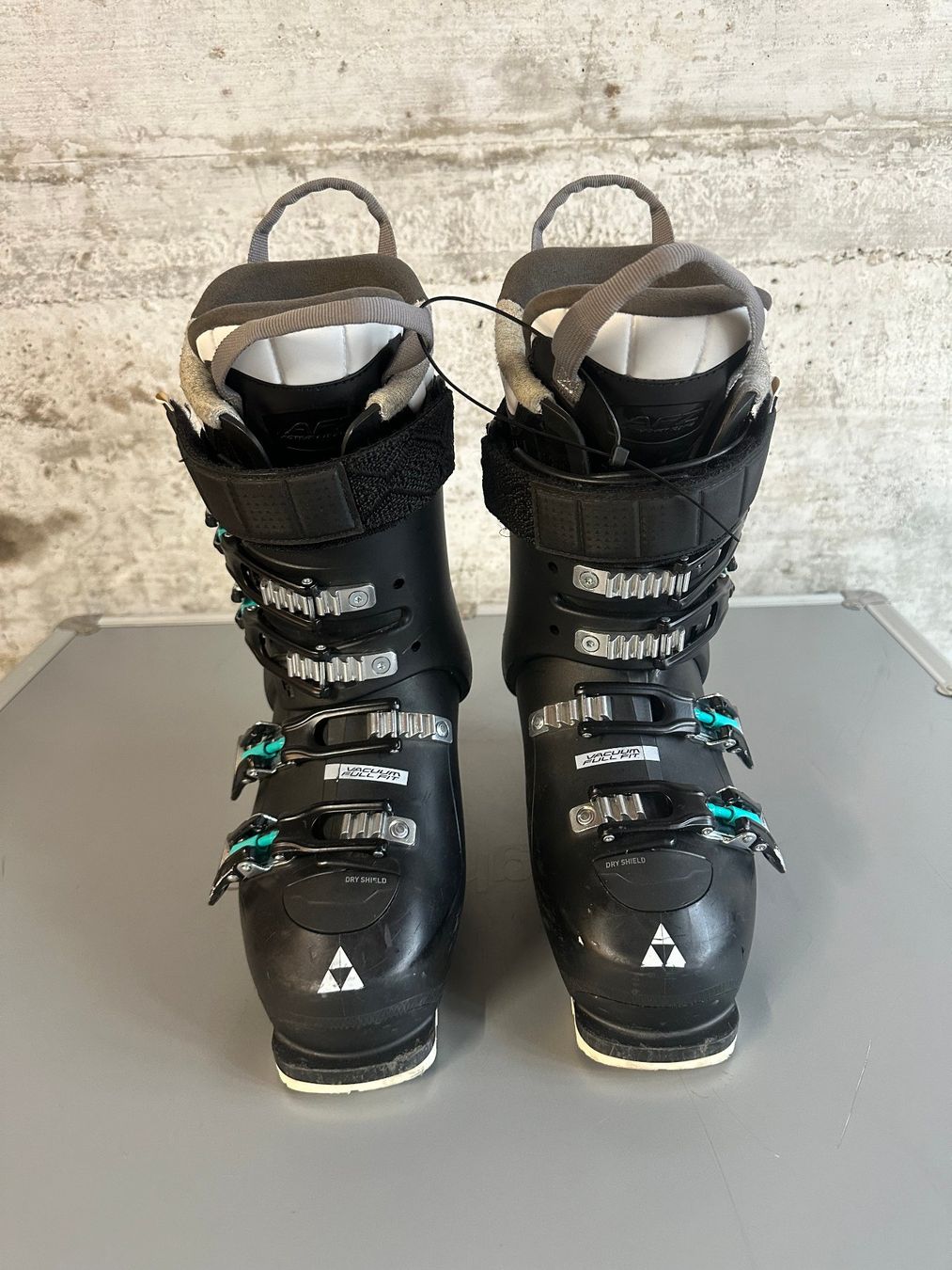 Fischer Scarpe da uomo: Fischer Skischuhe 23.5 / Gr. 37 – Usato da Emmenbrücke venduto da karkarkar 4