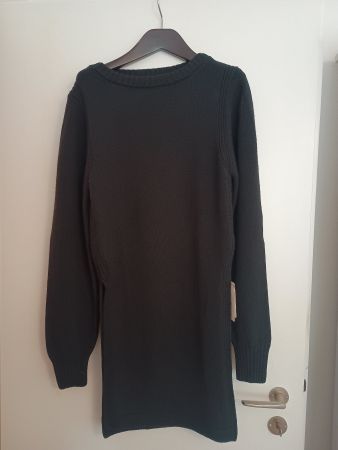 Neuer Pulli von Lemaire aus Wolle mit Etikett