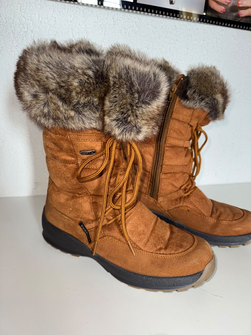 Scarpe da donna: Warme Winterstiefel Gr. 39 – Usato da Grosswangen venduto da shoes.bags.and.co 1