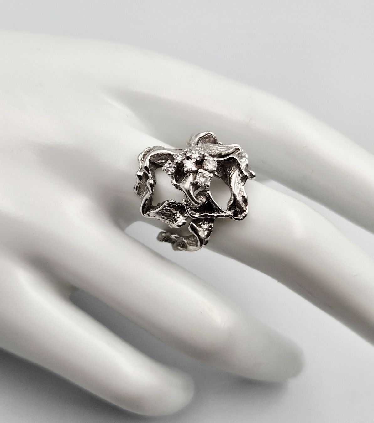 Gilbert Albert Ringe: Bague signée Gilbert Albert Or blanc 18K diamants – Gebraucht aus Clarens von Rimany 4