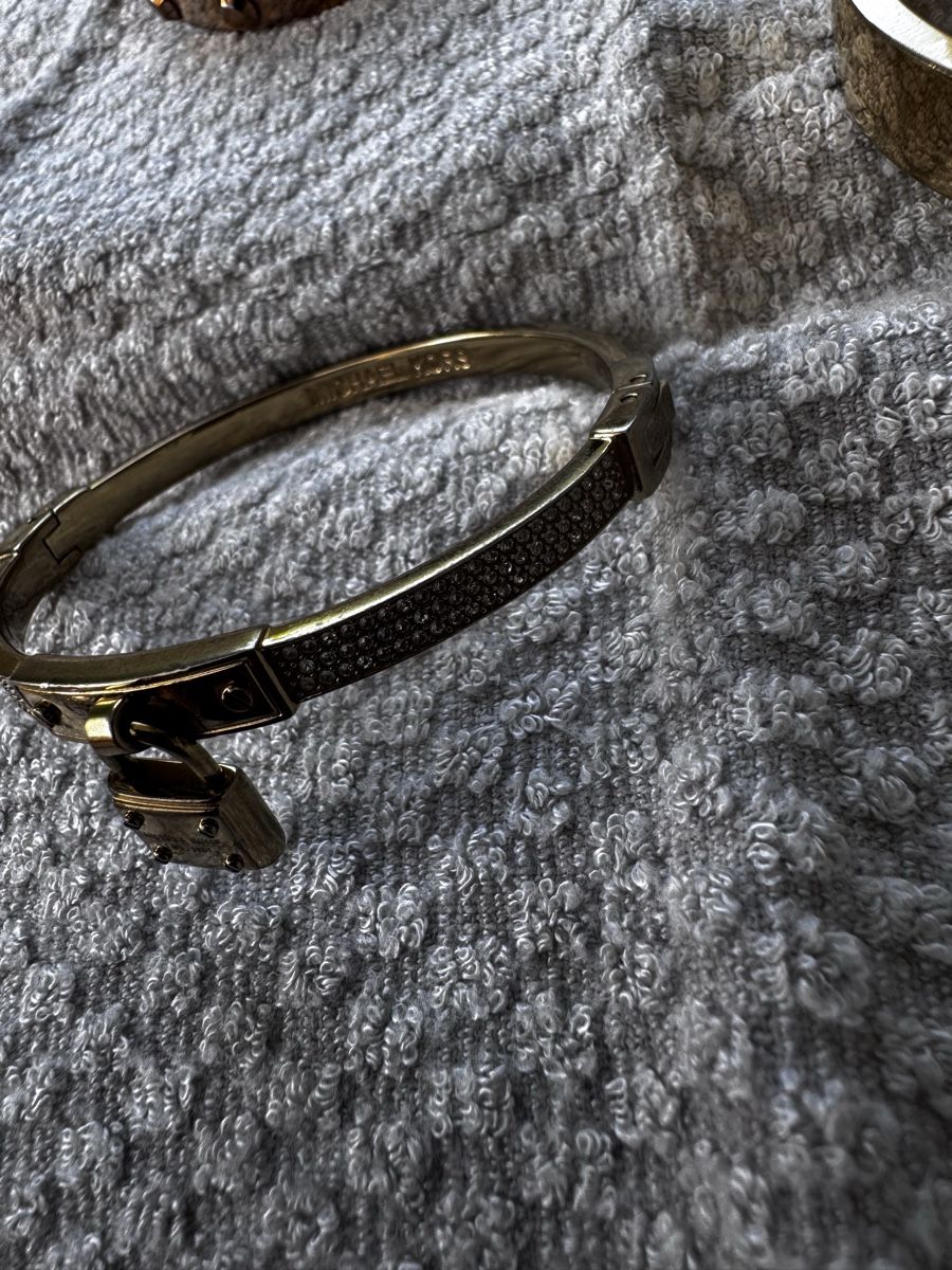 Michael Kors Bracelets: Michael Kors Armreifset – D'occasion à Emmenbrücke par j_16 4