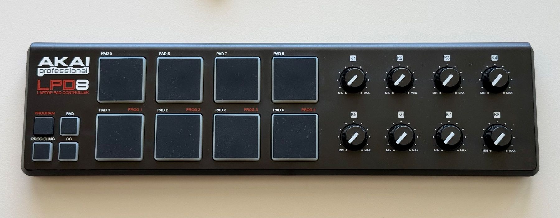 Akai Strumenti musicali: Akai Professional LPD8 USB Pad Controller gebraucht – Usato da Wernetshausen venduto da Jetson05 2
