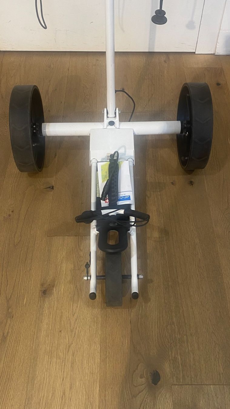 At-Hena Trolleys: at-hena Elektro Golf Trolley PACE weiss – Gebraucht aus Dietikon von at-hena 4