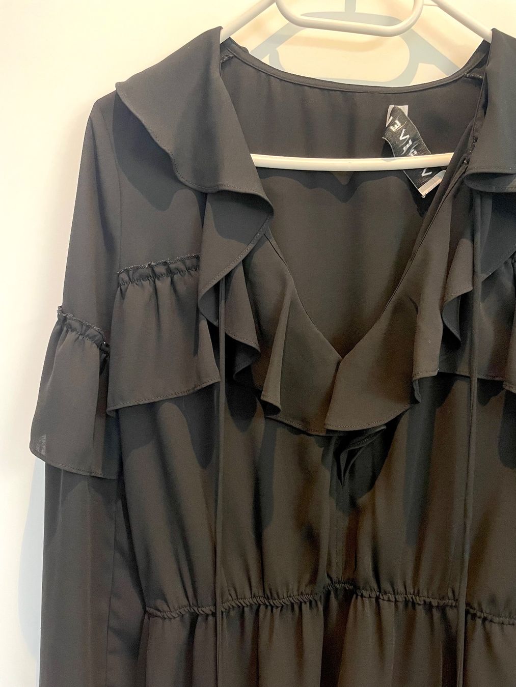 Kleider: Ivyrevel Cocktailkleid (36) – Gebraucht aus Triesen von antonellaaa_ 1