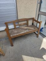 Bänkli mit Gebrauchsspuren