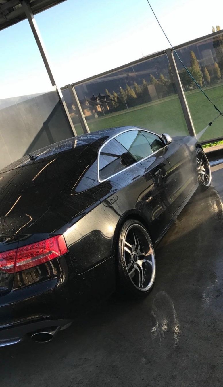 Audi Autos: Audi S5 V8 4.2 – D'occasion à Trimbach par ClaudioM03