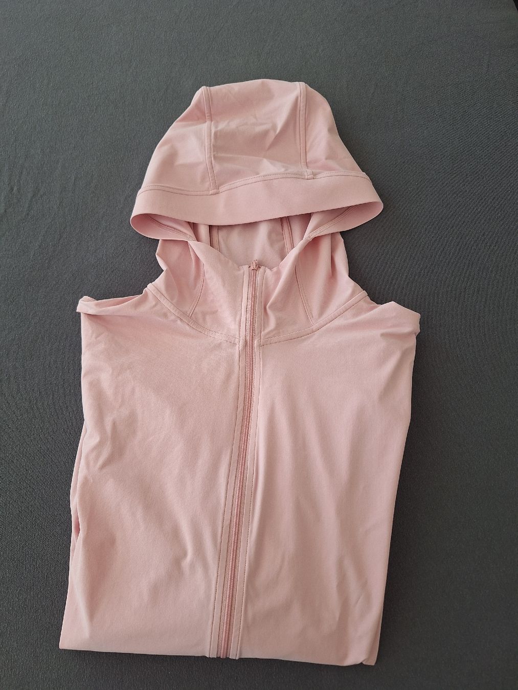 Uniqlo Giacche: Uniqlo Jacke XL – Nuovo e nell'imballaggio originale da Lenzburg venduto da Actiline 1