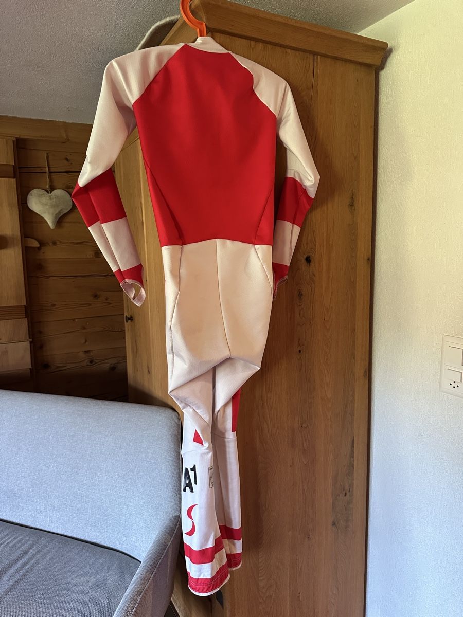 Completi: Renndress Skifahren – Usato da urnäsch venduto da scherrer03 1