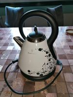 wunderschöner, romantischer Wasserkocher