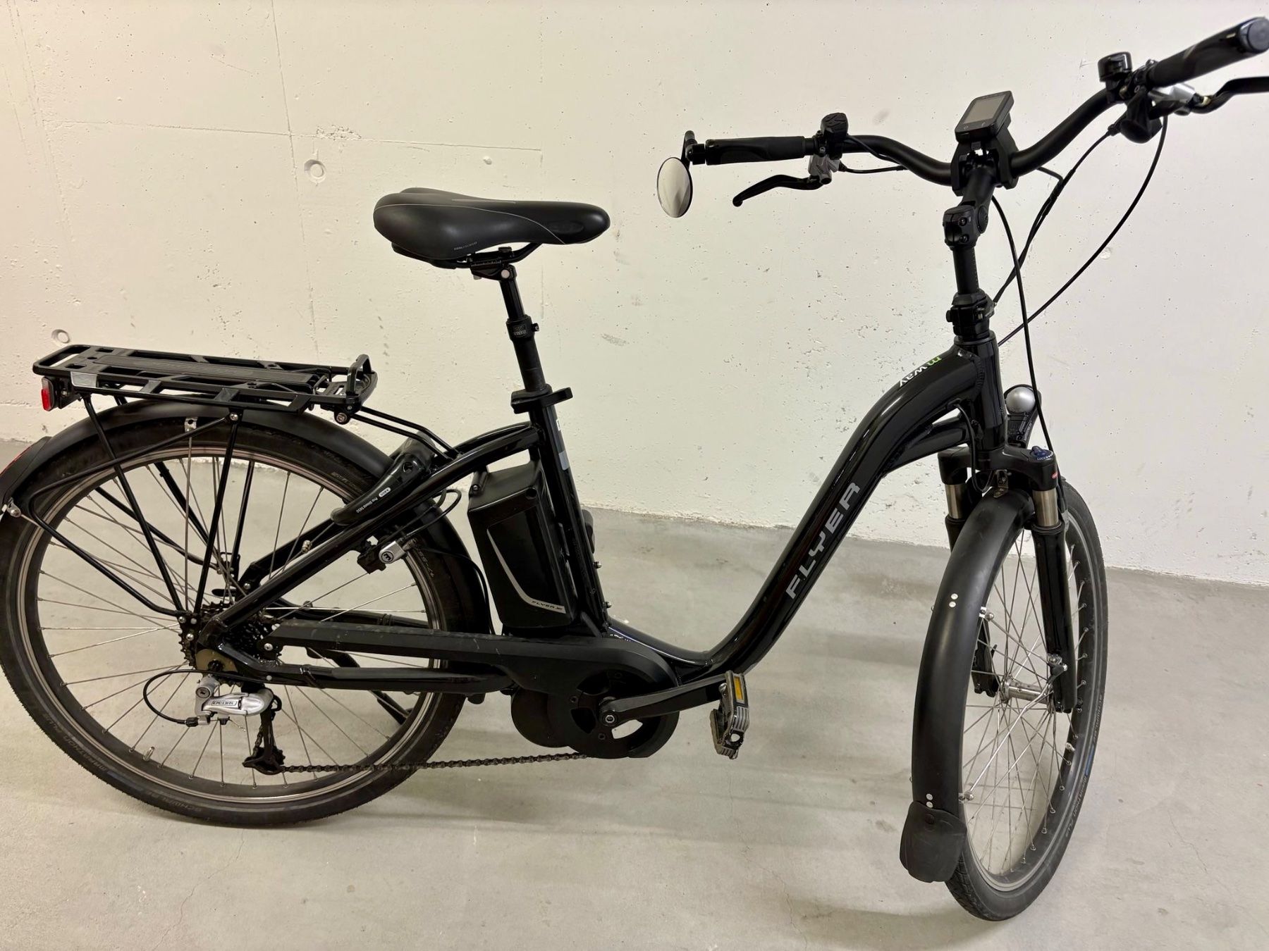 Flyer Biciclette: E-Bike FLYER schwarz Damenrad – Usato da Interlaken venduto da Master-Adi76 1