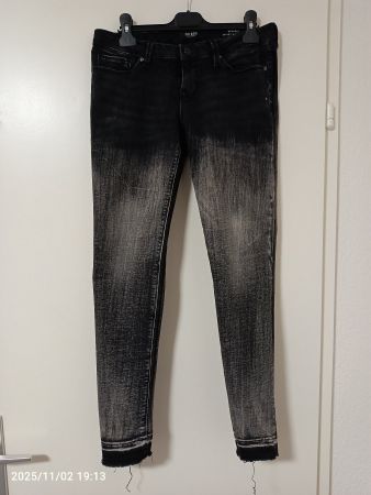 Guess Jeans - Gr. 29 - neu