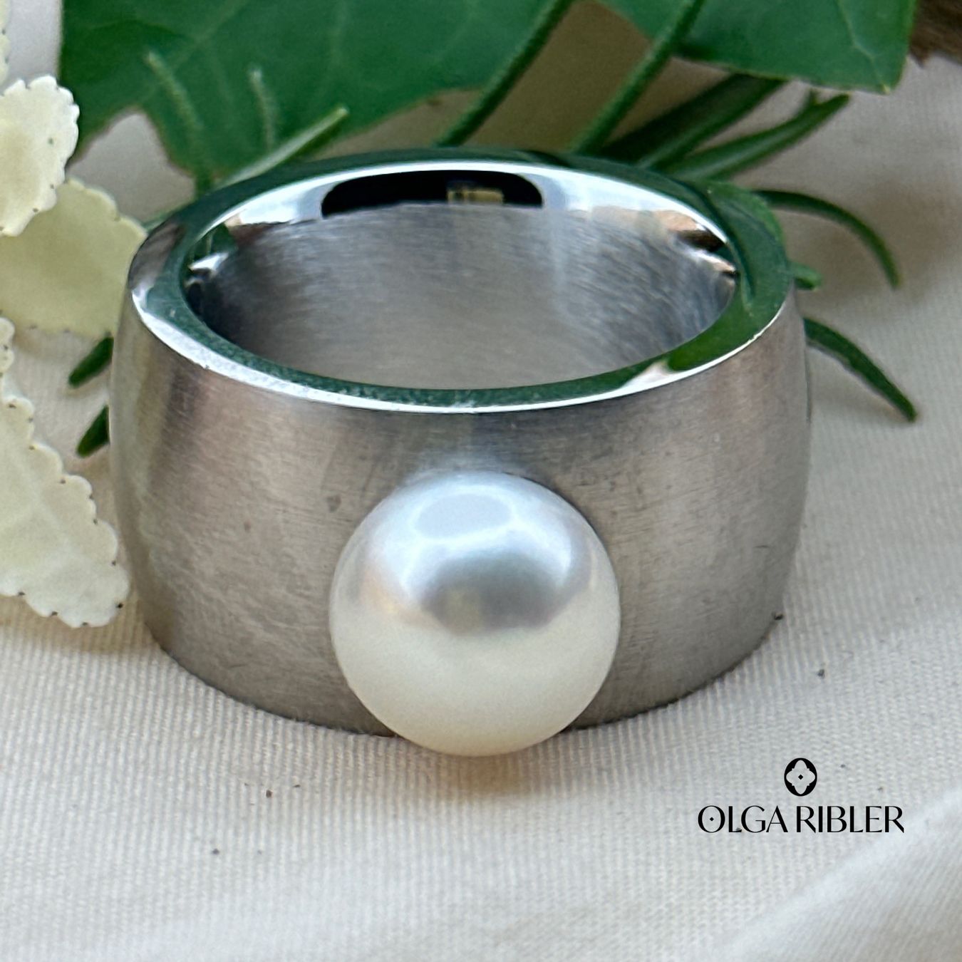 Olga Ribler Anelli: Edelstahlring mit Perle, Gr. 60 – Nuovo (secondo la descrizione) da Luzern venduto da MonikaS03 1