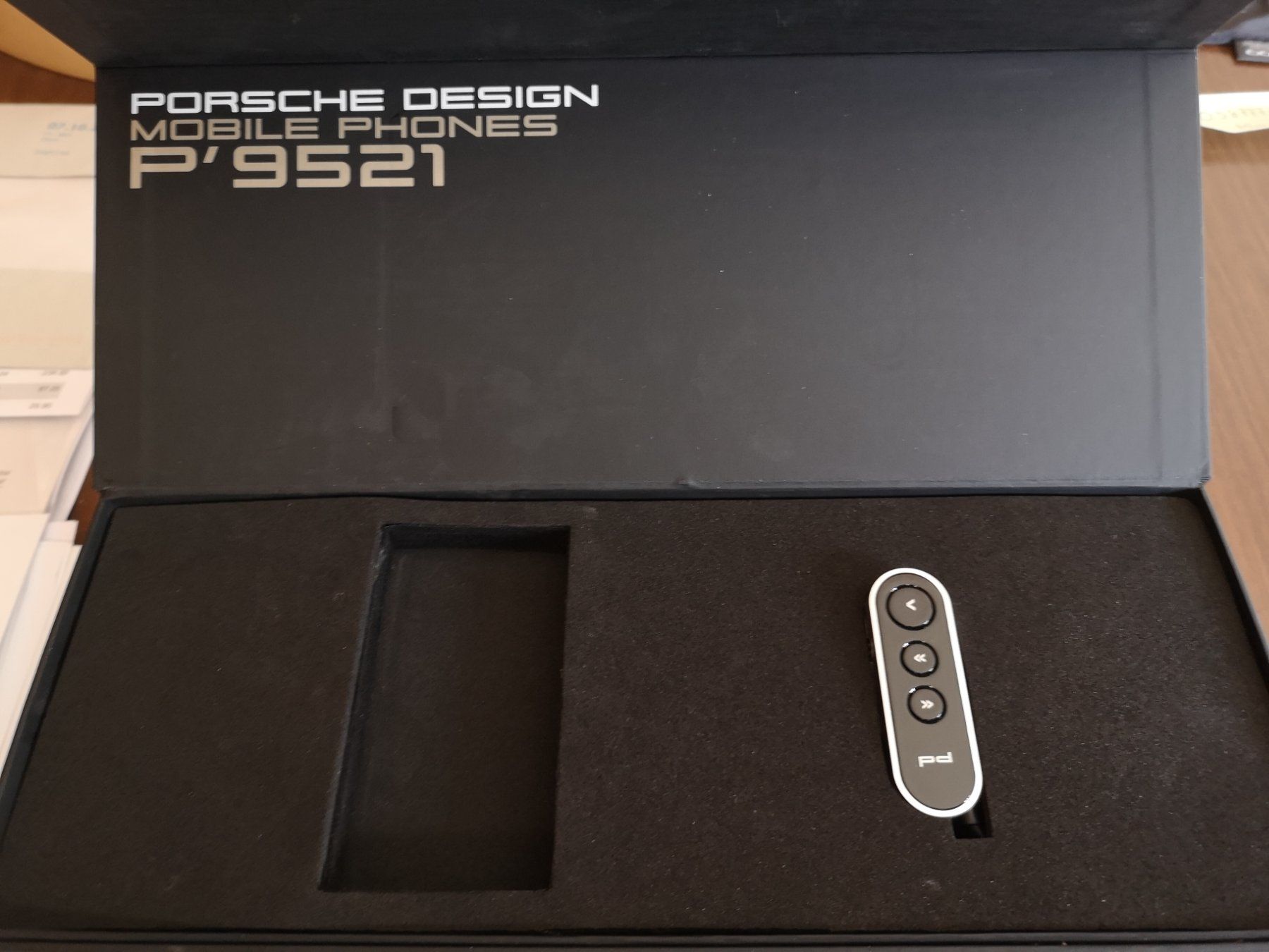 Telefoni cellulari / Smartphones: Porsche Design P 9521 – Usato da Klosters Dorf venduto da Baky61 3
