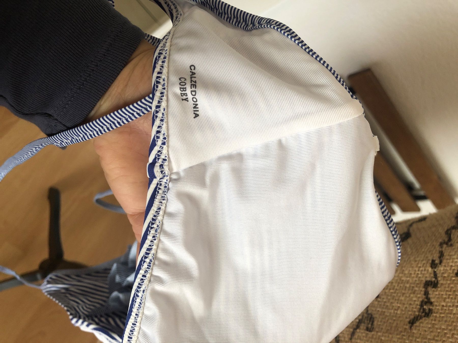 Top: Haut de bikini rayée à volants- Taille S – Nuovo (secondo la descrizione) da Biel/Bienne venduto da Lianumi 4