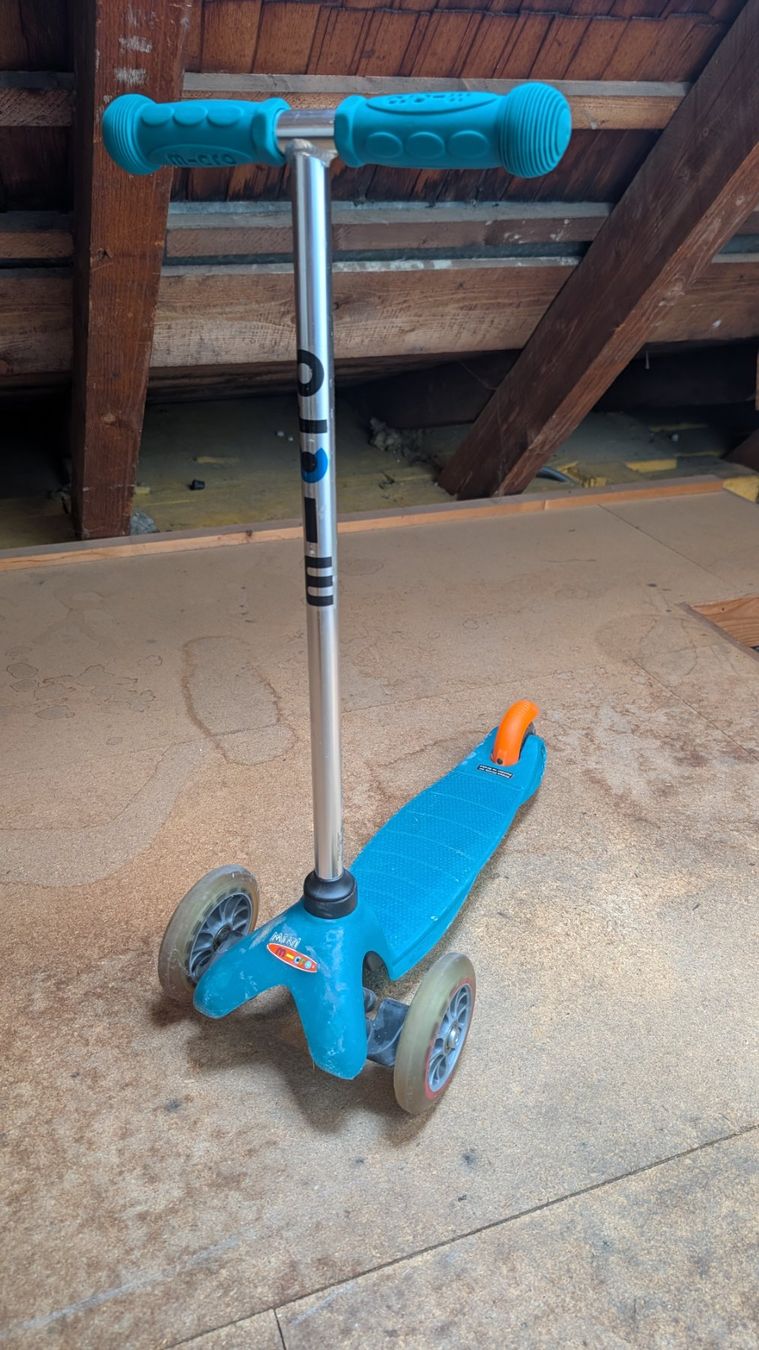 Micro Kickboard: Micro Mini Trottinett blau 3-Rad – Usato da Zürich venduto da gg11124