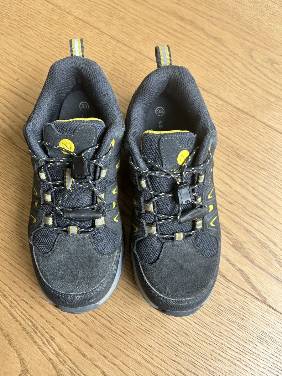 Scarpe per ragazzi: Wanderschuhe Gr. 33 – Usato da Rothrist venduto da szc_9dg5 1