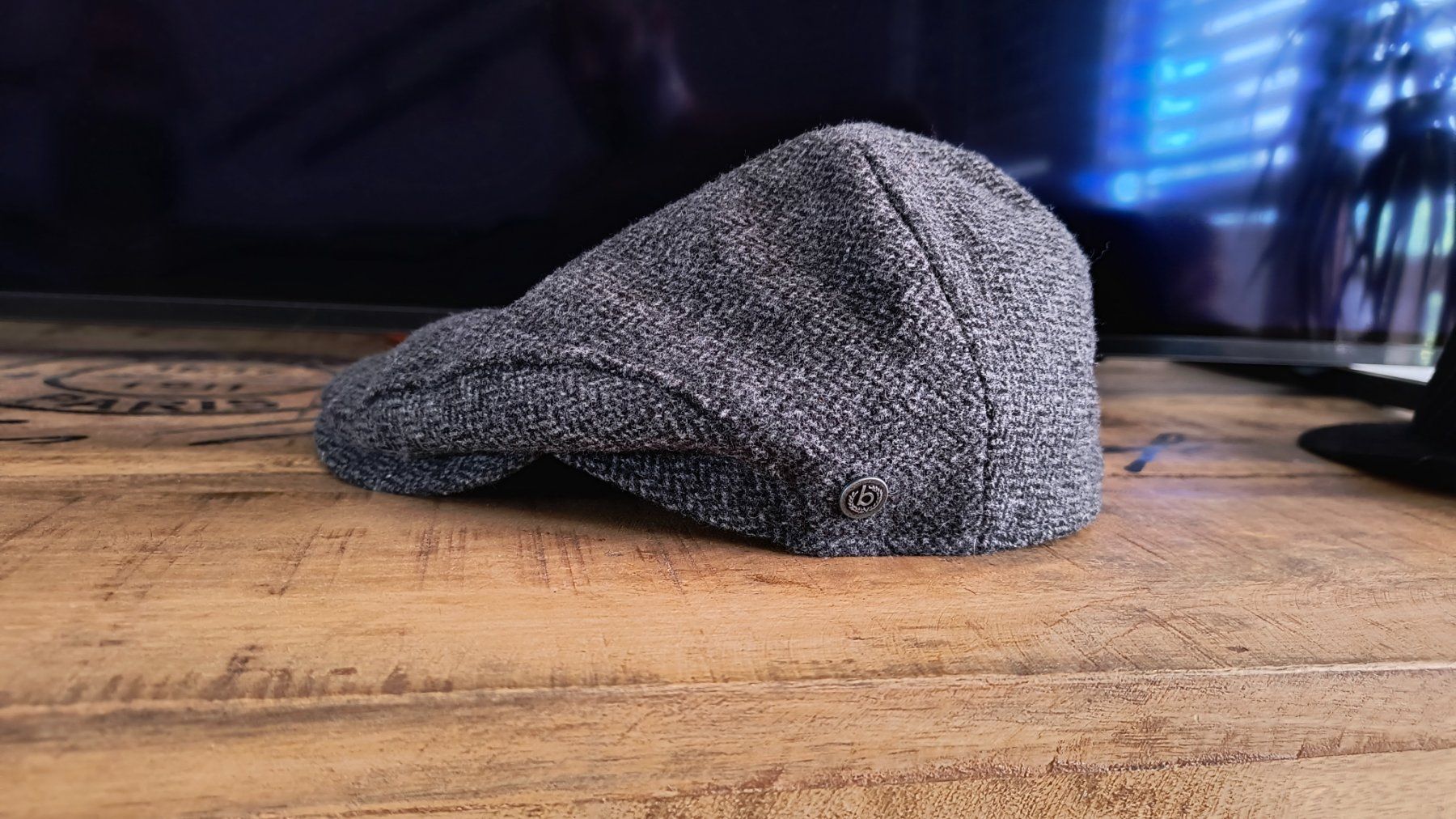Bugatti Chapeaux, bonnets & casquettes: Bugatti Mütze 100% Wolle Gr. 58 – D'occasion à Greifensee par Birdman11