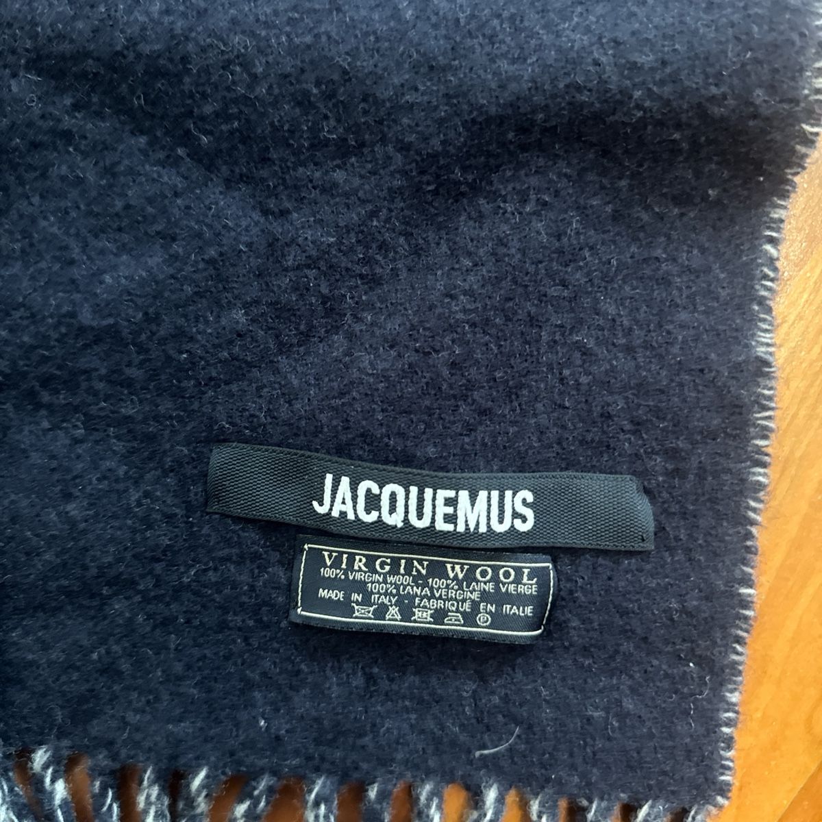 Jacquemus Foulard & Sciarpe: JACQUEMUS L’Écharpe Schal – Nuovo (secondo la descrizione) da Münchwilen TG venduto da terlizz1 2