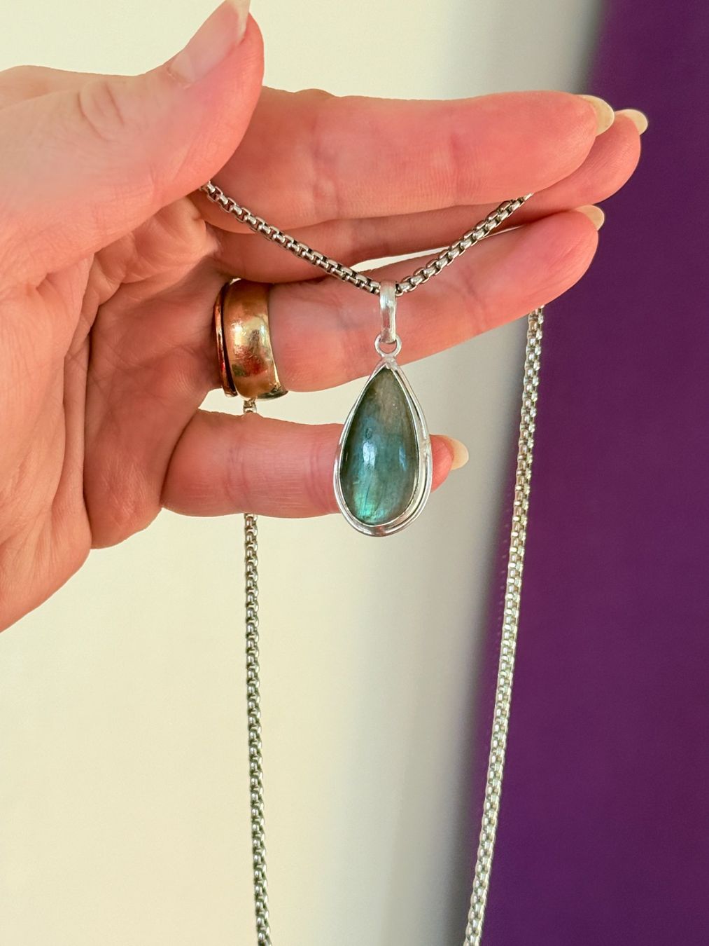 Catenine: Collier avec pendentif en labradorite naturelle – Nuovo e nell'imballaggio originale da Genève venduto da AGBERG 7