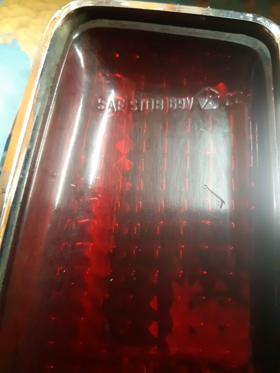 Alle Autoersatzteile: 1969 Valiant Hecklampen Tail Lights – Gebraucht aus Niedergösgen von usc_8qc6 4