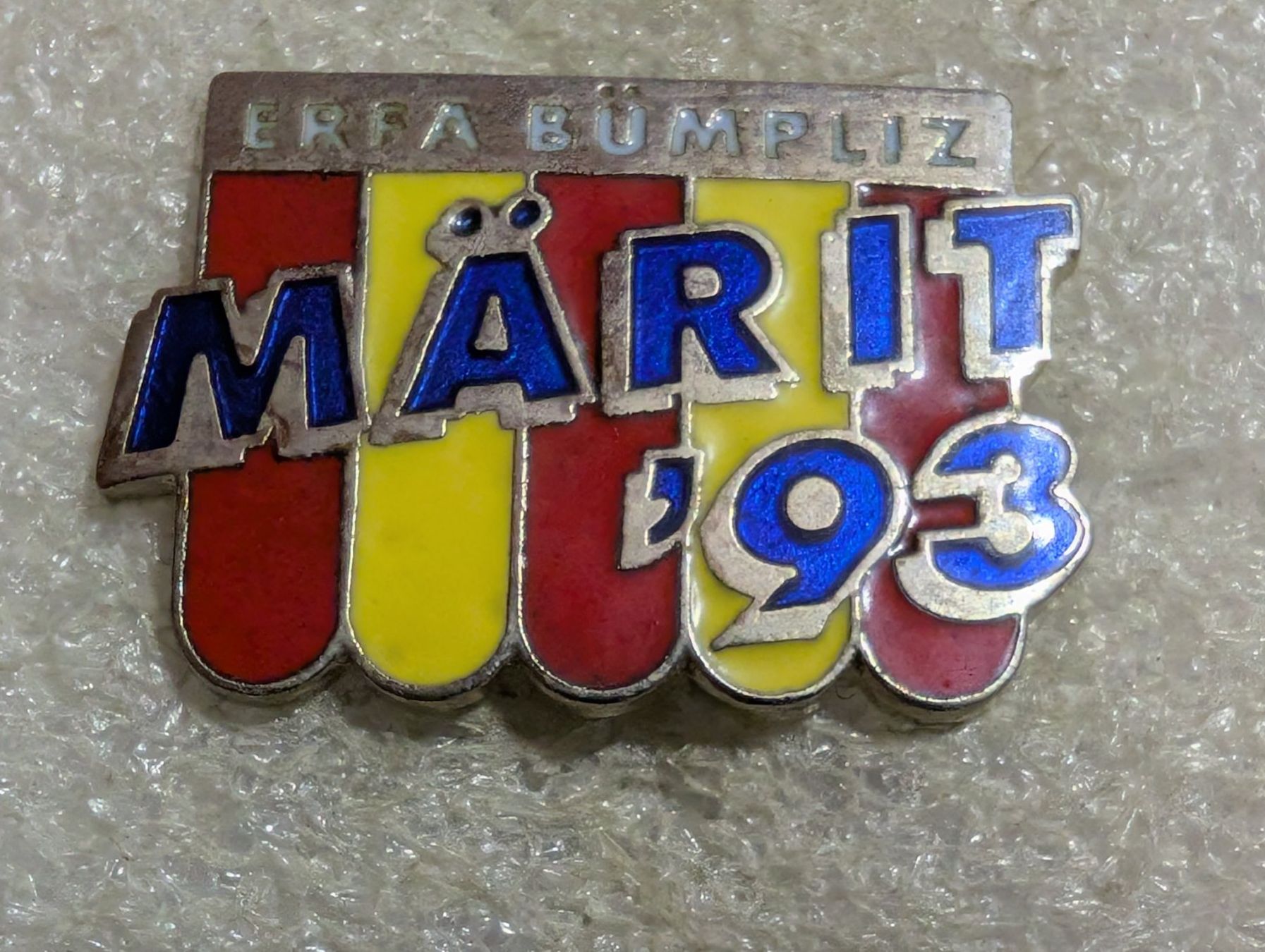 Placchette & Badge: Ansteckpin 219: Märit  – Usato da Oppligen venduto da Pin-Fall-Shop