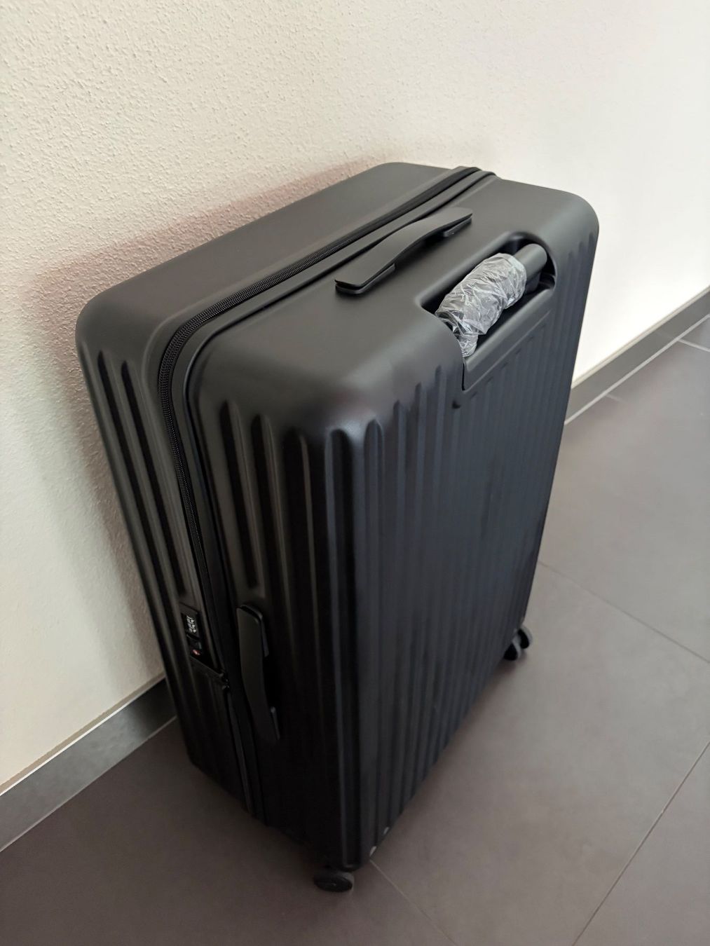 Valigie: Galaxus Koffer 96l neu – Nuovo (secondo la descrizione) da Brunnen venduto da Andrea__95