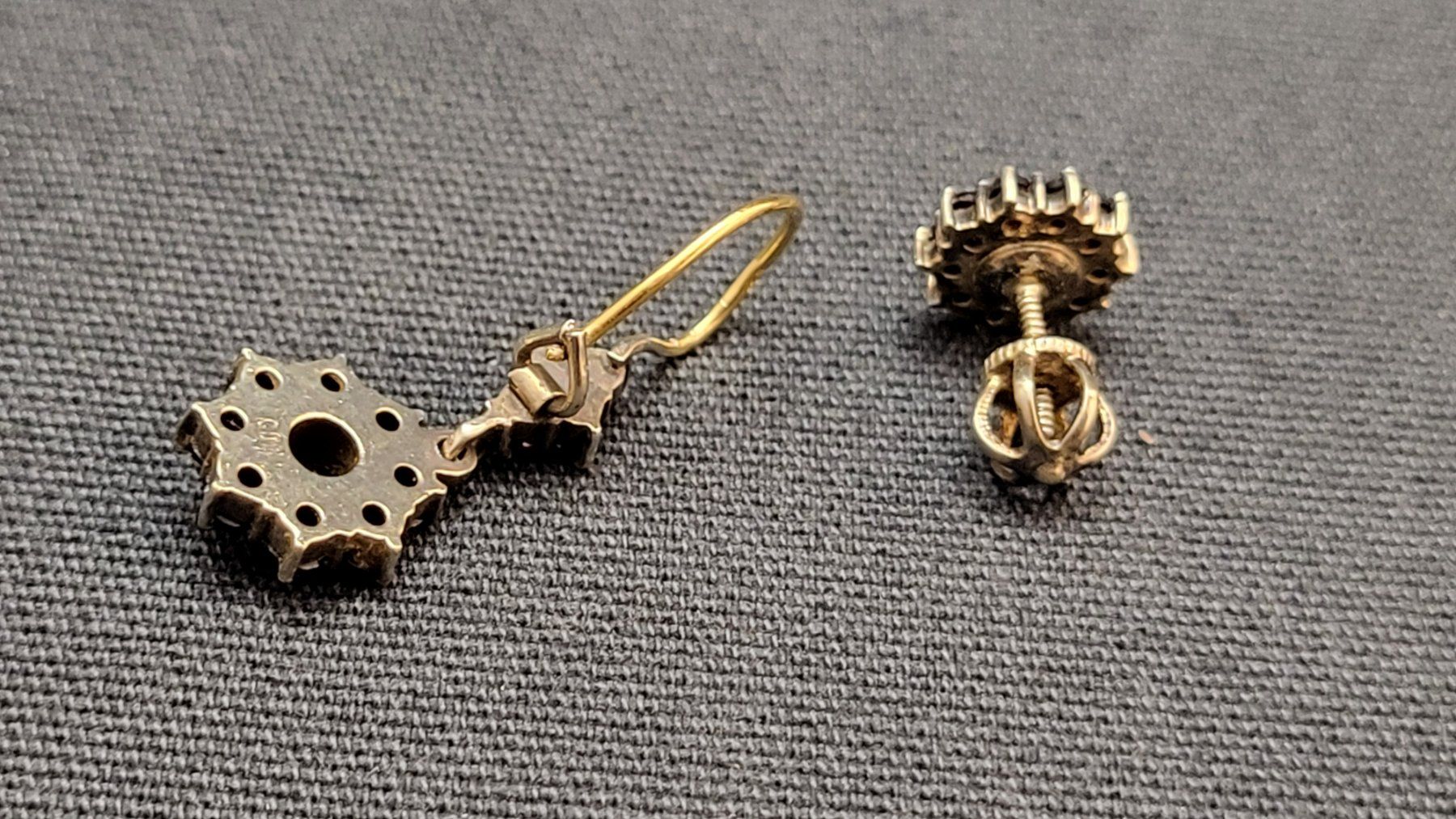 Ohrringe & -stecker: 2 verschiedene Granat-Ohrhänger/Stecker – Gebraucht aus Basel von spinne02 3