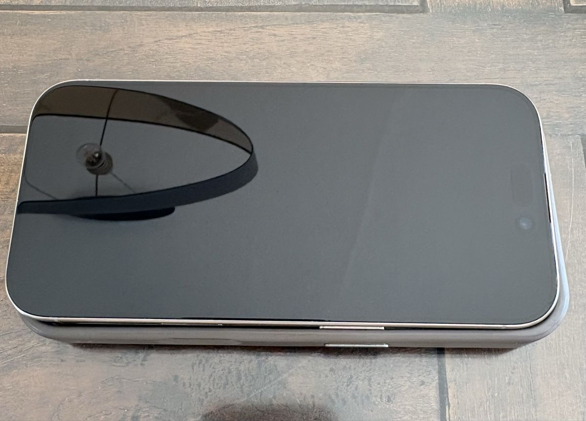 Apple Telefoni cellulari / Smartphones: iPhone 16 pro 128GB - natural titanium – Nuovo (secondo la descrizione) da Le Sentier venduto da Hadorn_11 5