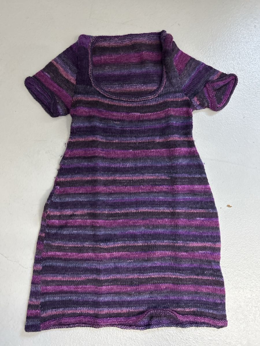 Pullover & Sweatshirts: Longpulli kurzarm Gr 128 – Gebraucht aus Lostorf von Venice16