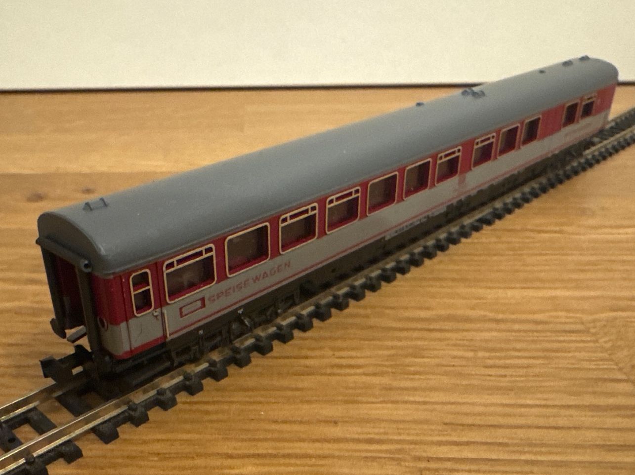 Trix Modellini di ferrovie: Minitrix 3093 DB Speisewagen – Nuovo (secondo la descrizione) da Schlierbach venduto da Look8 2
